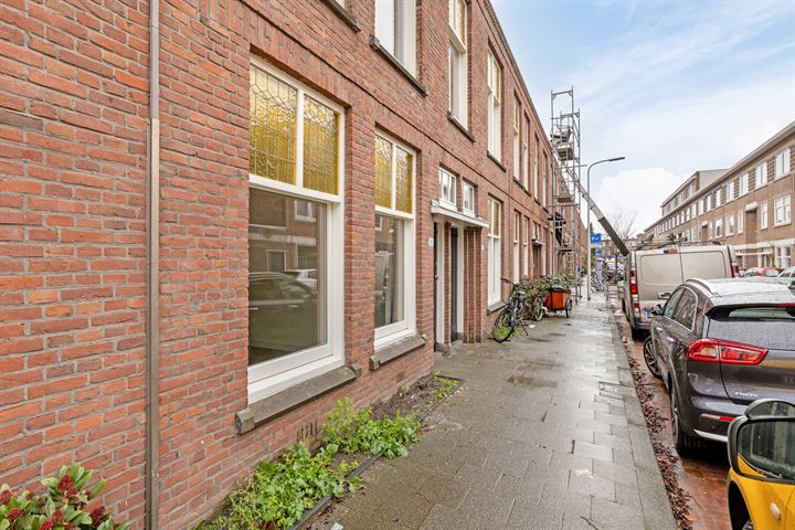 Bekijk foto 30 van Hendrik Zwaardecroonstraat 185