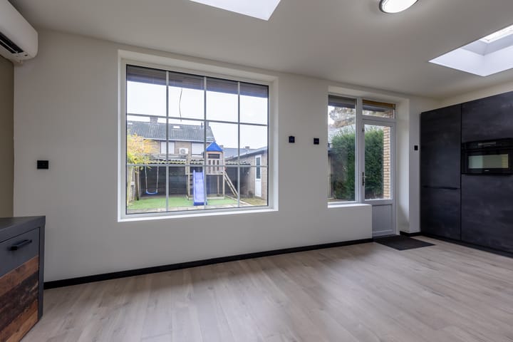 Foto 14 van Van Goghstraat 2