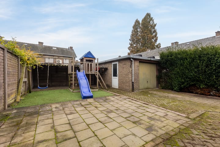 Foto 18 van Van Goghstraat 2