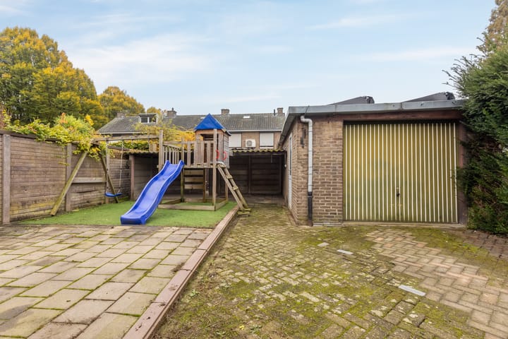 Foto 19 van Van Goghstraat 2