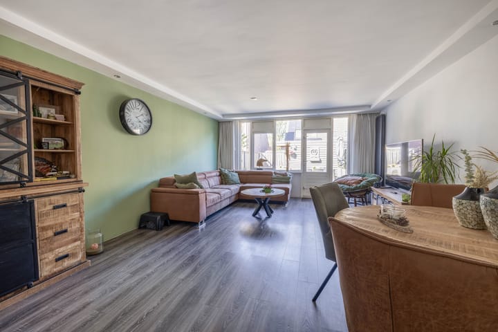 Foto 9 van Schrijnwerkerstraat 85