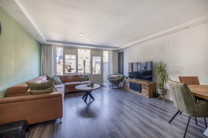 Foto 10 van Schrijnwerkerstraat 85