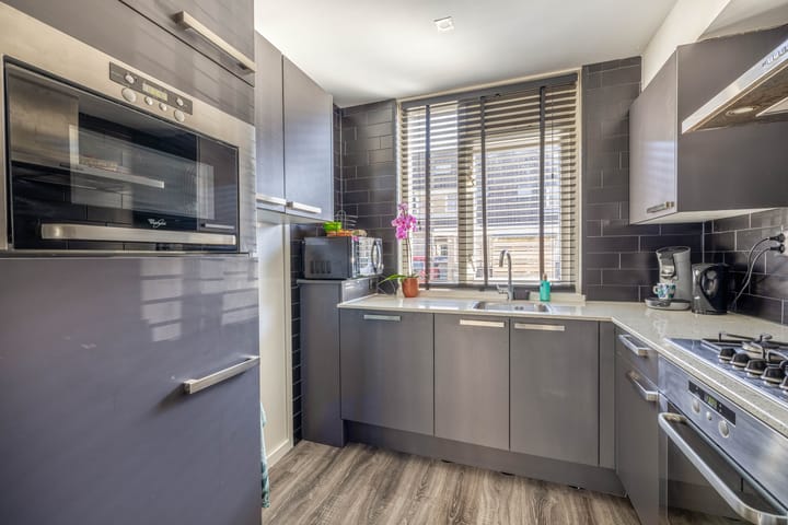 Foto 16 van Schrijnwerkerstraat 85