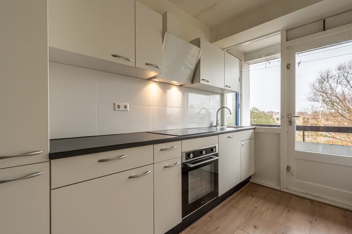 Photo 12 of Bergstraat 11-C