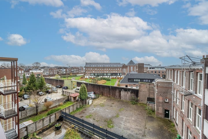 Photo 27 of Bergstraat 11-C