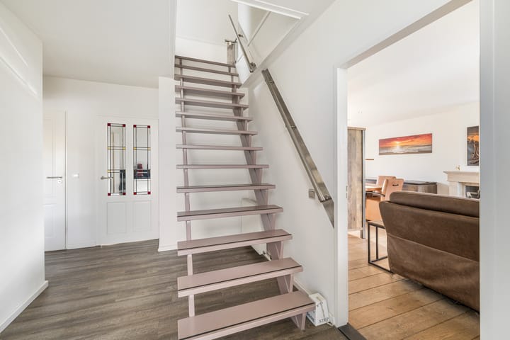 Foto 18 van Margrietweg 23-A