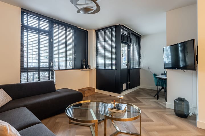 Foto 5 van Riouwstraat 2