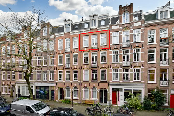 Photo 18 of Wilhelminastraat 52-3