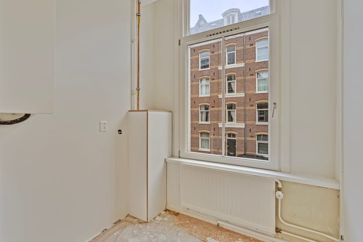 Photo 10 of Eerste Jacob van Campenstraat 26-1