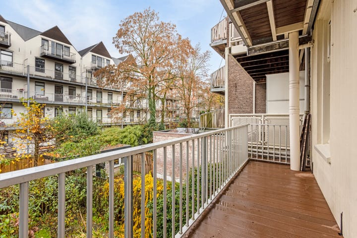 Photo 13 of Eerste Jacob van Campenstraat 26-1