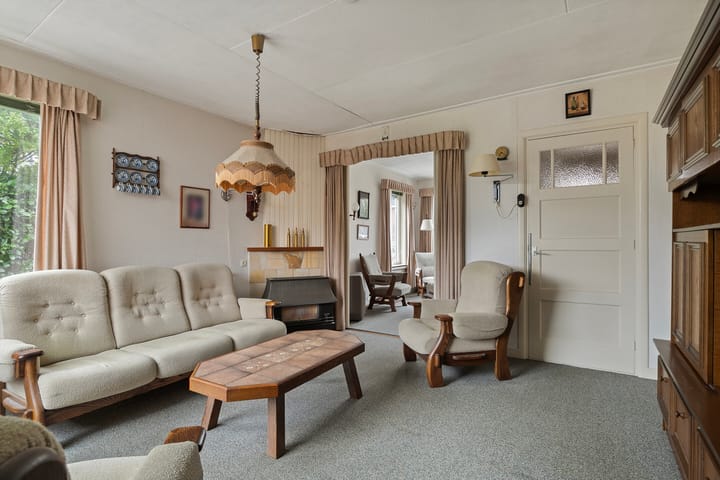 Photo 12 of Uitwierderweg 40