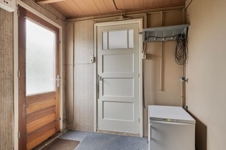 Photo 16 of Uitwierderweg 40