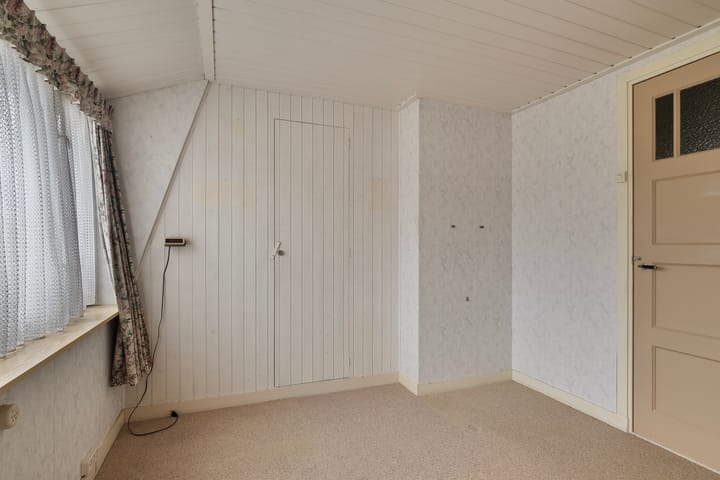 Photo 19 of Uitwierderweg 40