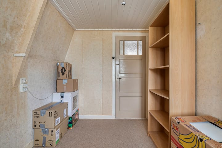 Photo 21 of Uitwierderweg 40