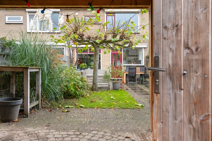 Foto 35 van Van der Lekstraat 73