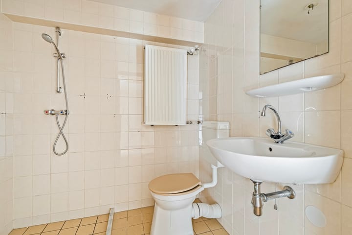 Foto 16 van Van der Waalslaan 1