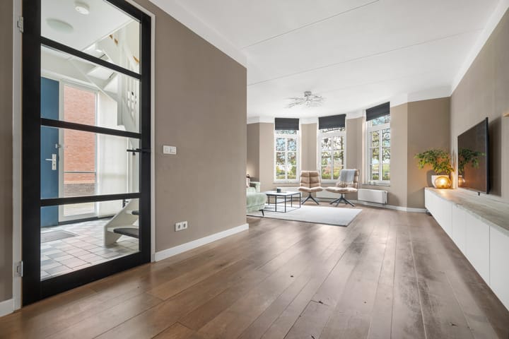 Foto 12 van Kalander 16