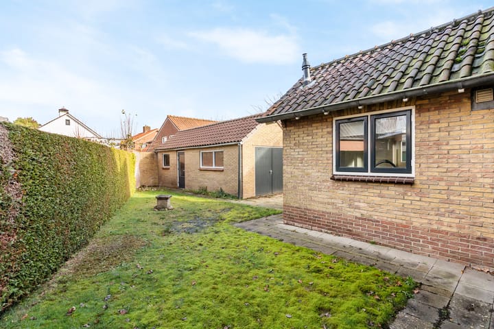 Photo 20 of Irenestraat 1