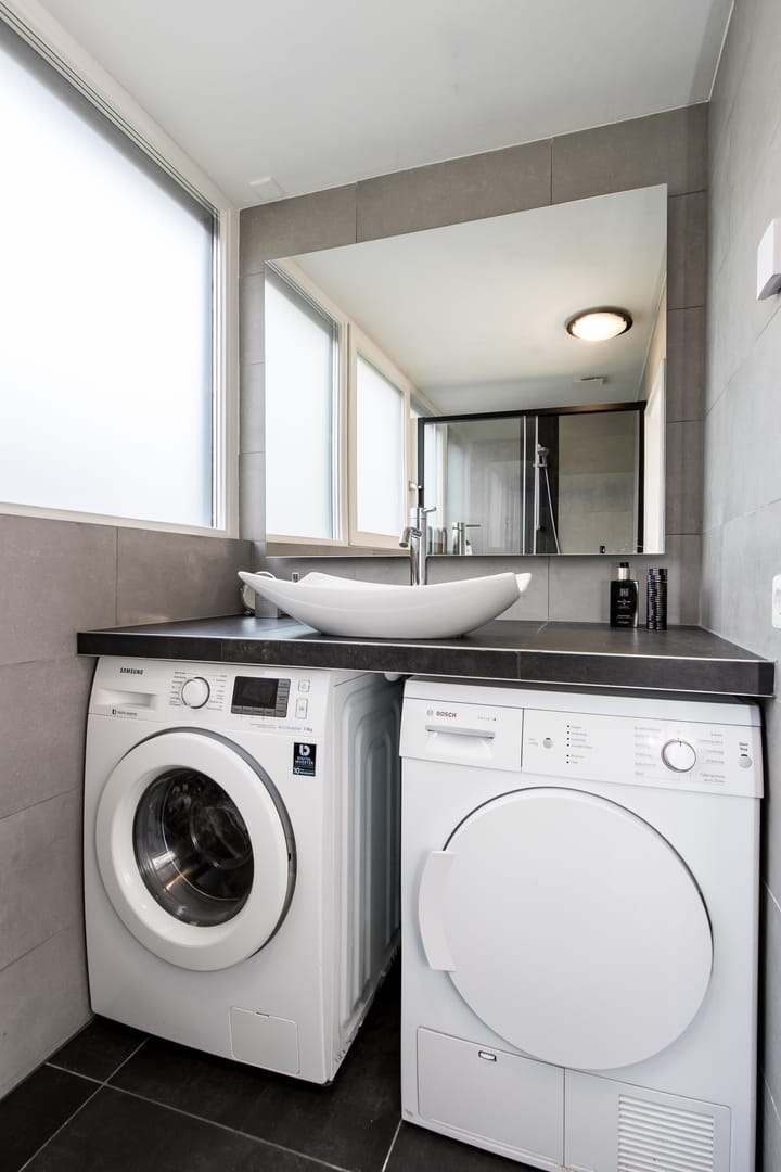 Photo 41 of Hoge Maasdijk 150