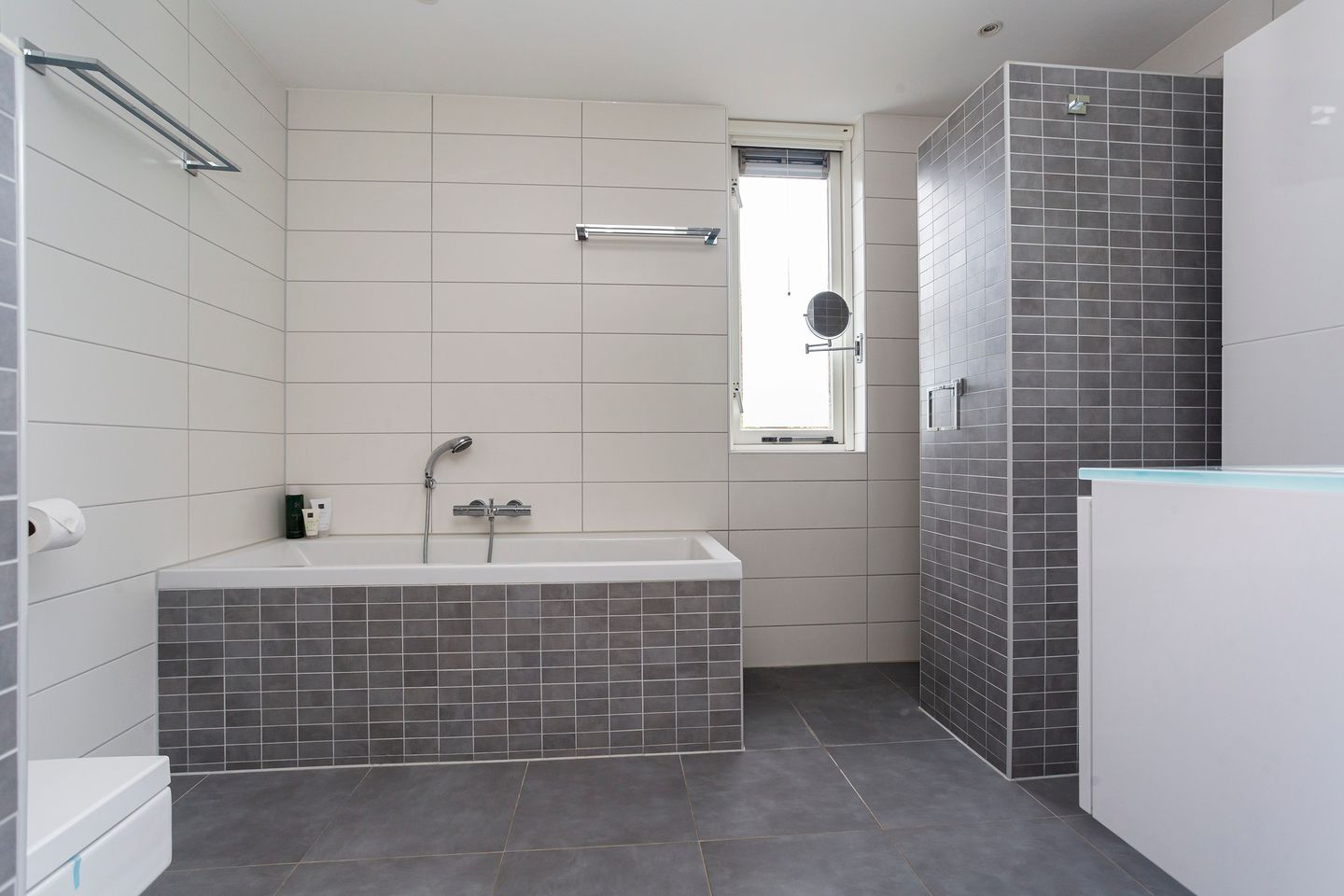 Foto 20 van Maarten Dijkshoornlaan 13