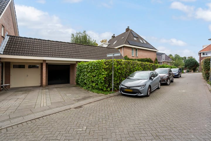 Foto 33 van Maarten Dijkshoornlaan 13