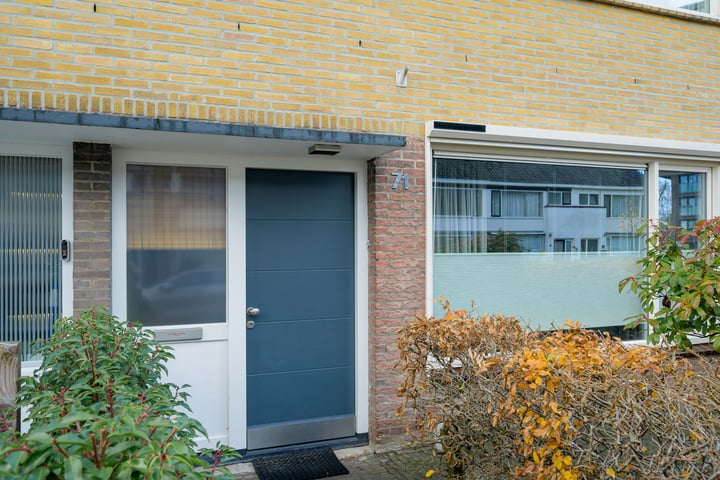 View photo 7 of Hofwijkstraat 71