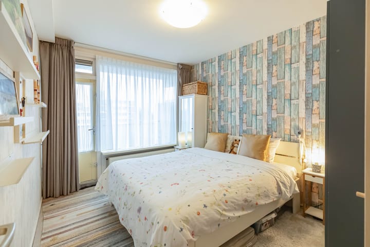 Photo 20 of Marcellus Emantslaan 79