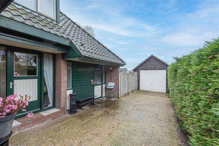 View photo 37 of Middenweg 413