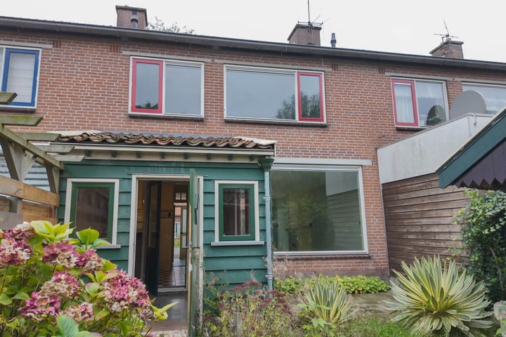 View photo 43 of Zuiderzeestraat 24