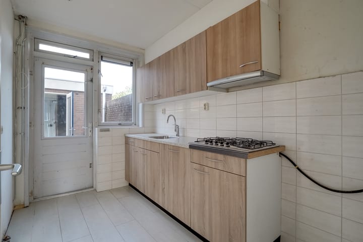 Foto 10 van Van Roozendaalstraat 31