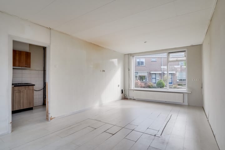 Foto 12 van Van Roozendaalstraat 31