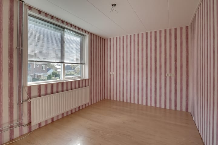 Foto 21 van Van Roozendaalstraat 31