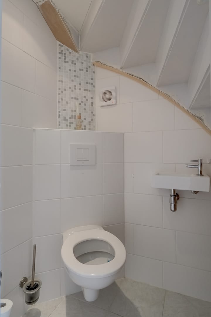 Foto 9 van Van Roozendaalstraat 31