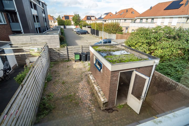 Foto 41 van Van Roozendaalstraat 31