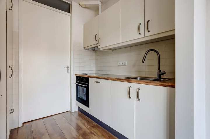 Foto 4 van Rector van den Broekstraat 1-B010