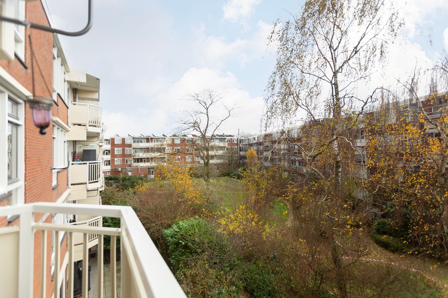 Photo 20 of Riouwstraat 74