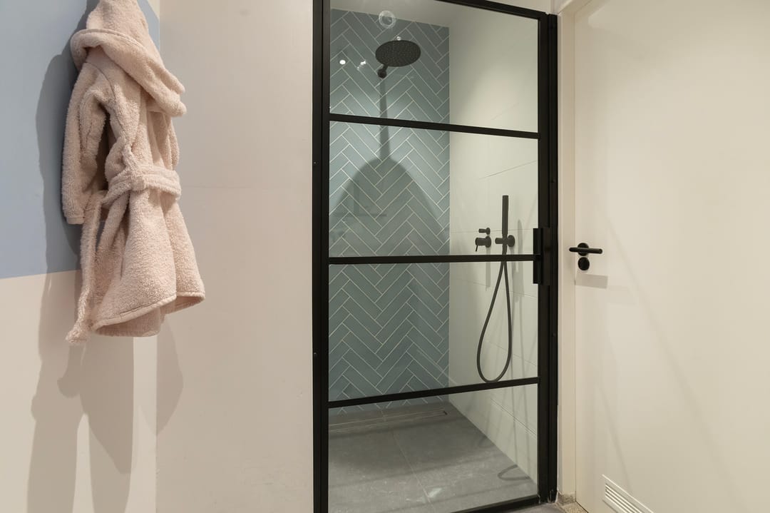 Photo 26 of Riouwstraat 74