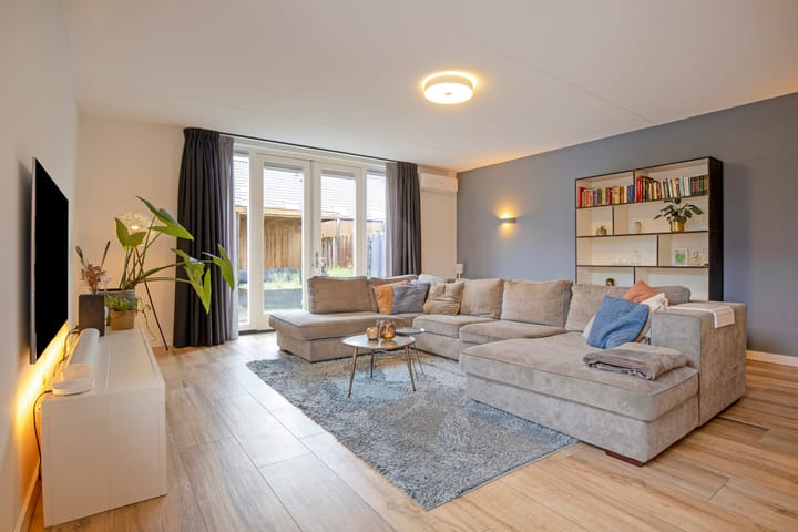 Foto 2 van Oversteek 56