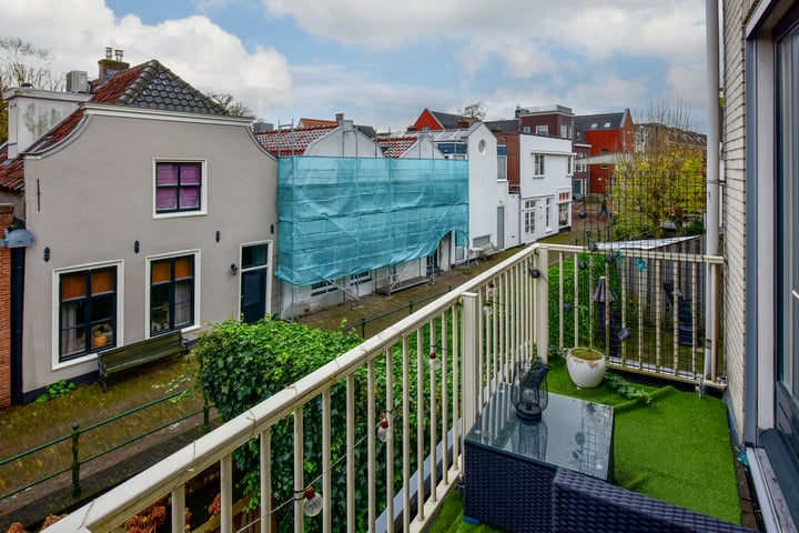 View photo 15 of Brugstraat 10-E