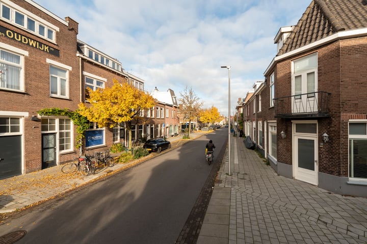 Bekijk foto 4 van Oudwijkerdwarsstraat 114