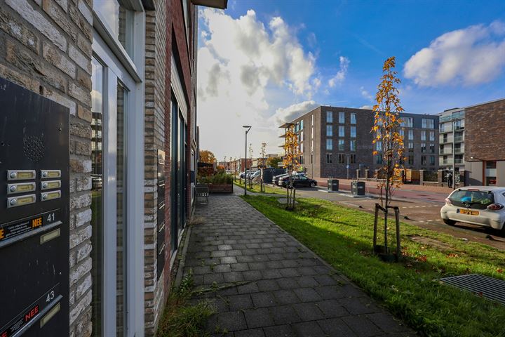 Bekijk foto 31 van Trojestraat 49