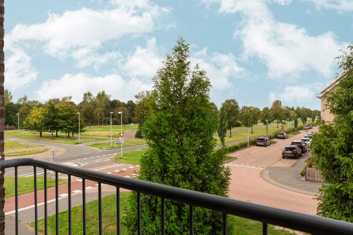 Foto 11 van Kebajastraat 5