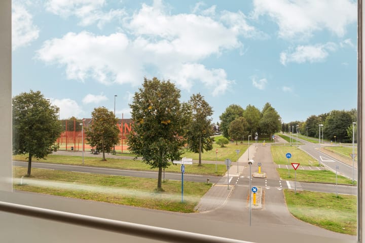 Foto 18 van Kebajastraat 5