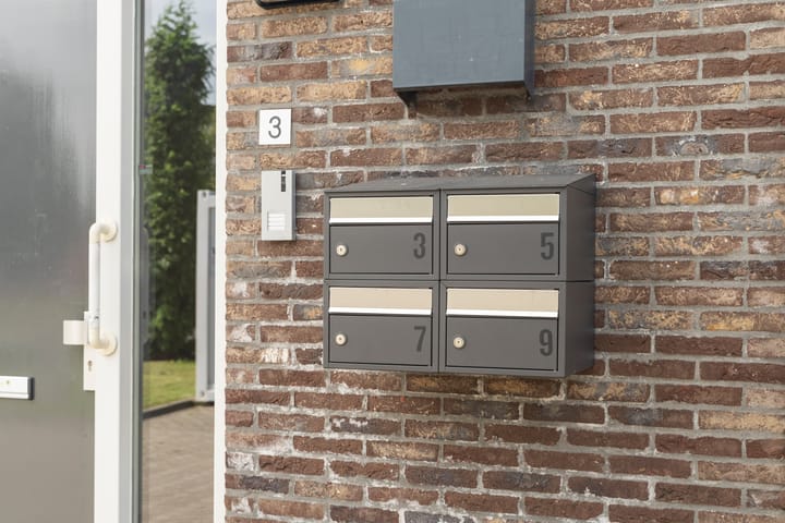 Foto 40 van Kebajastraat 5