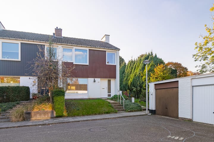 Foto 1 van Porthoslaan 36