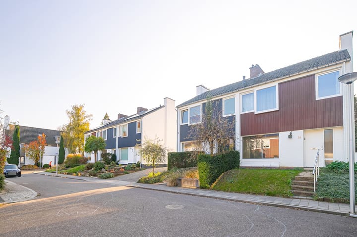 Foto 18 van Porthoslaan 36