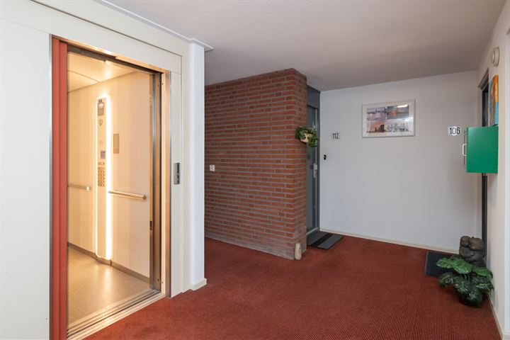 Bekijk foto 30 van Starstraat 112