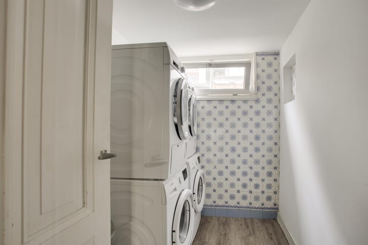 Photo 41 of Turfmarkt 4-D