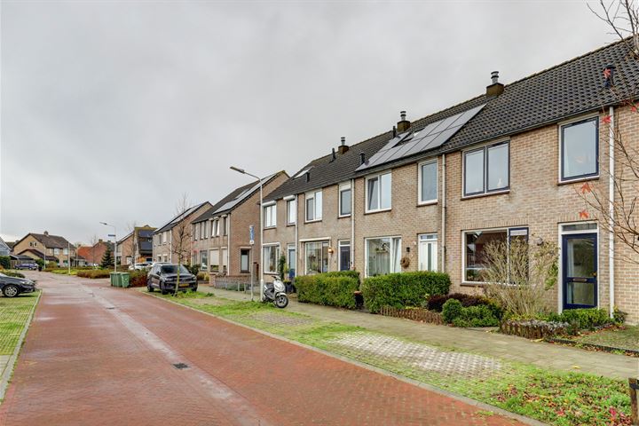 View photo 2 of Stormezandeweg 35