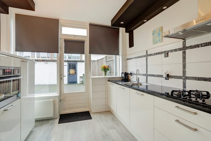 Foto 6 van Donizettistraat 15